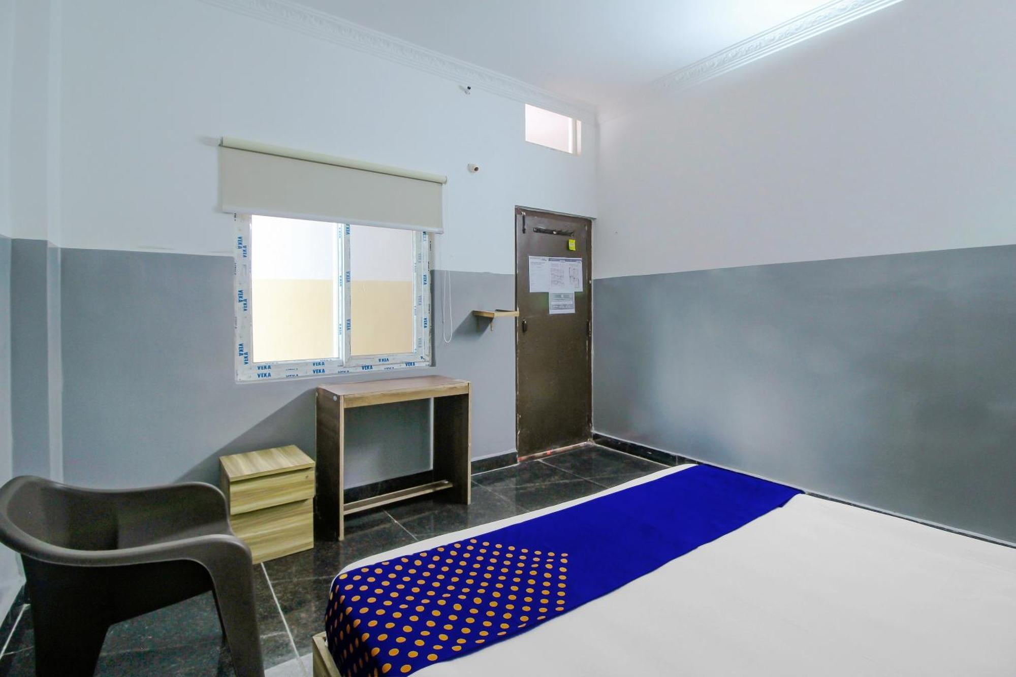 Spot On 81775 Mohit Gokul Lodge New Luxury Room'S Near Secunderabad Railway Station Lalaguda Ngoại thất bức ảnh