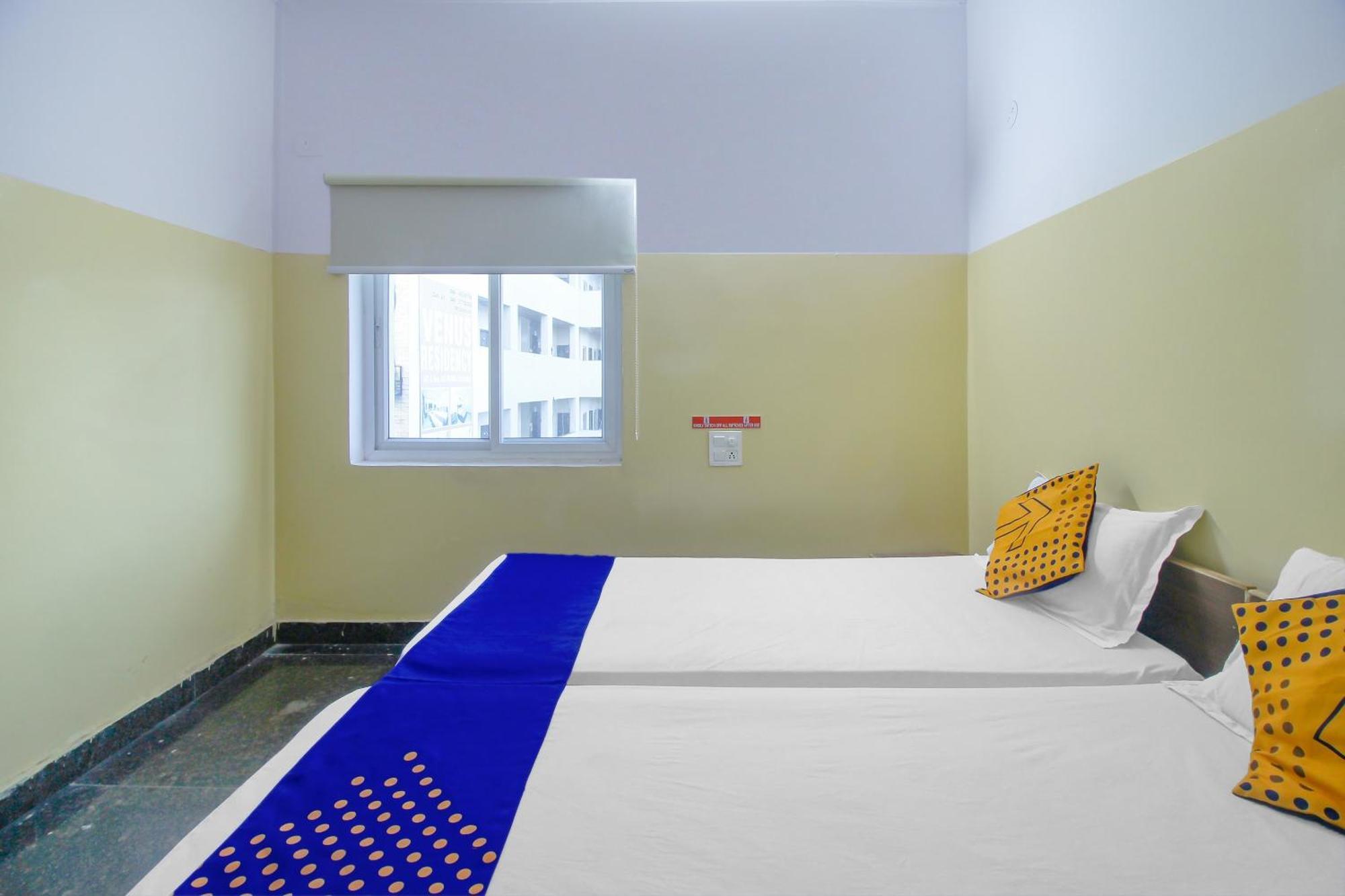 Spot On 81775 Mohit Gokul Lodge New Luxury Room'S Near Secunderabad Railway Station Lalaguda Ngoại thất bức ảnh